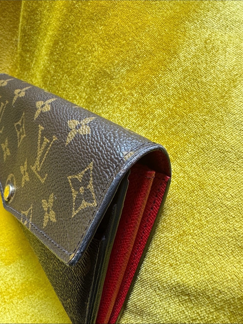 Sarah Wallet

$775.00
One of Louis Vuitton's classic models. - Picture 8 of 16
